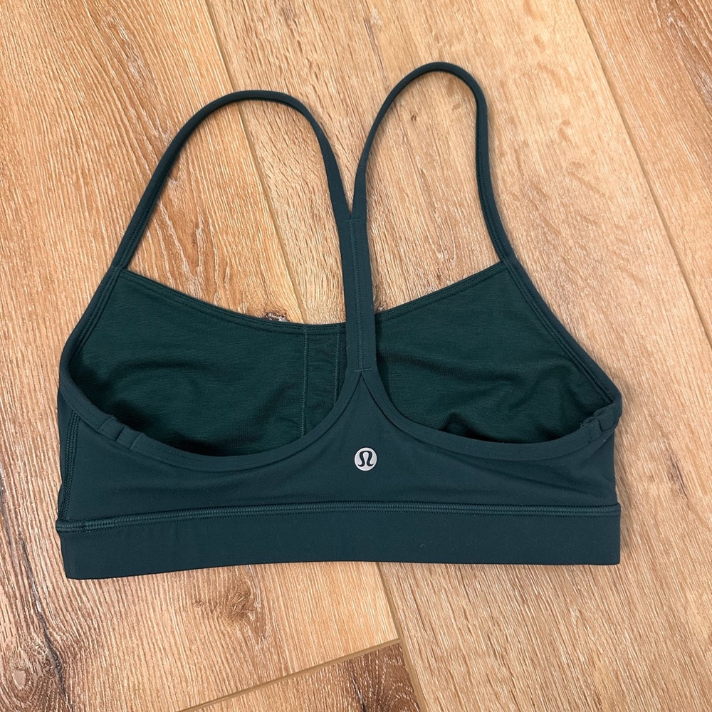 Lululemon Athletica Dark Green Sports Bra with Cross-Back Design